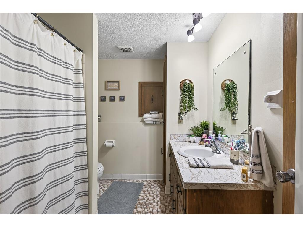 1250 Norton Avenue NE Fridley MN 55432 6816909 image19