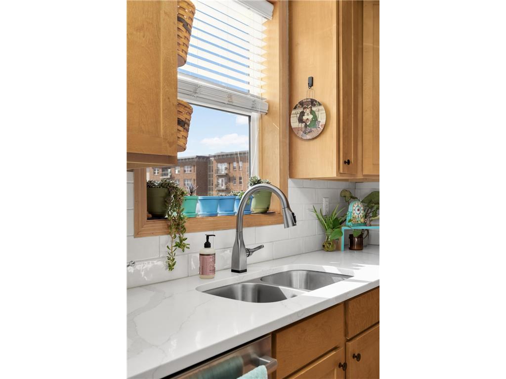 12501 Nicollet Avenue #401 Burnsville MN 55337 7032018 image11