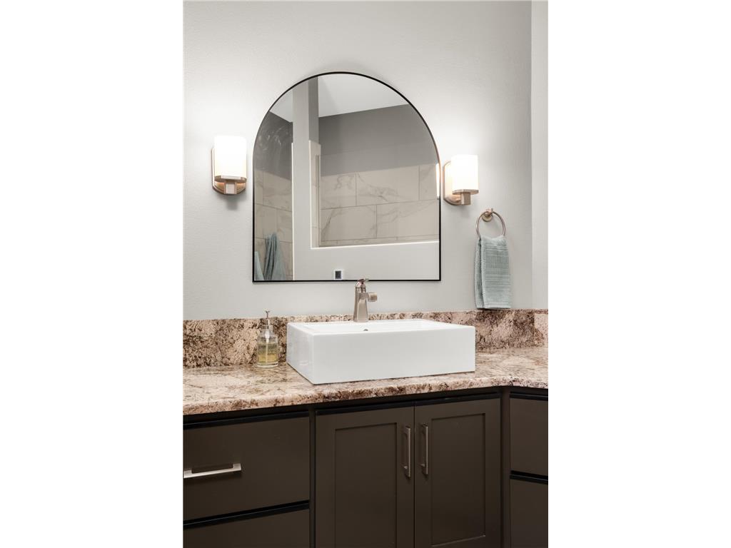 12501 Nicollet Avenue #401 Burnsville MN 55337 7032018 image18