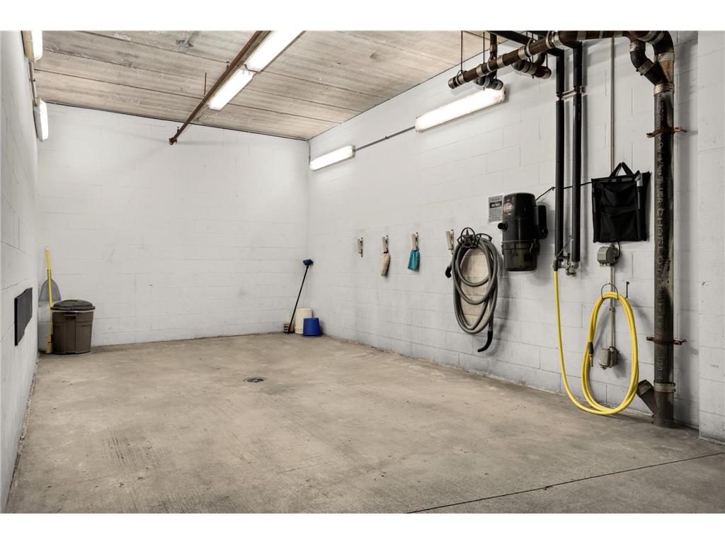 12501 Nicollet Avenue #401 Burnsville MN 55337 7032018 image32