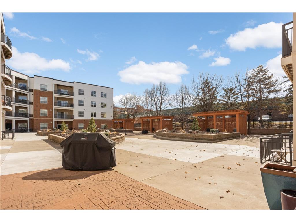 12501 Nicollet Avenue #401 Burnsville MN 55337 7032018 image38