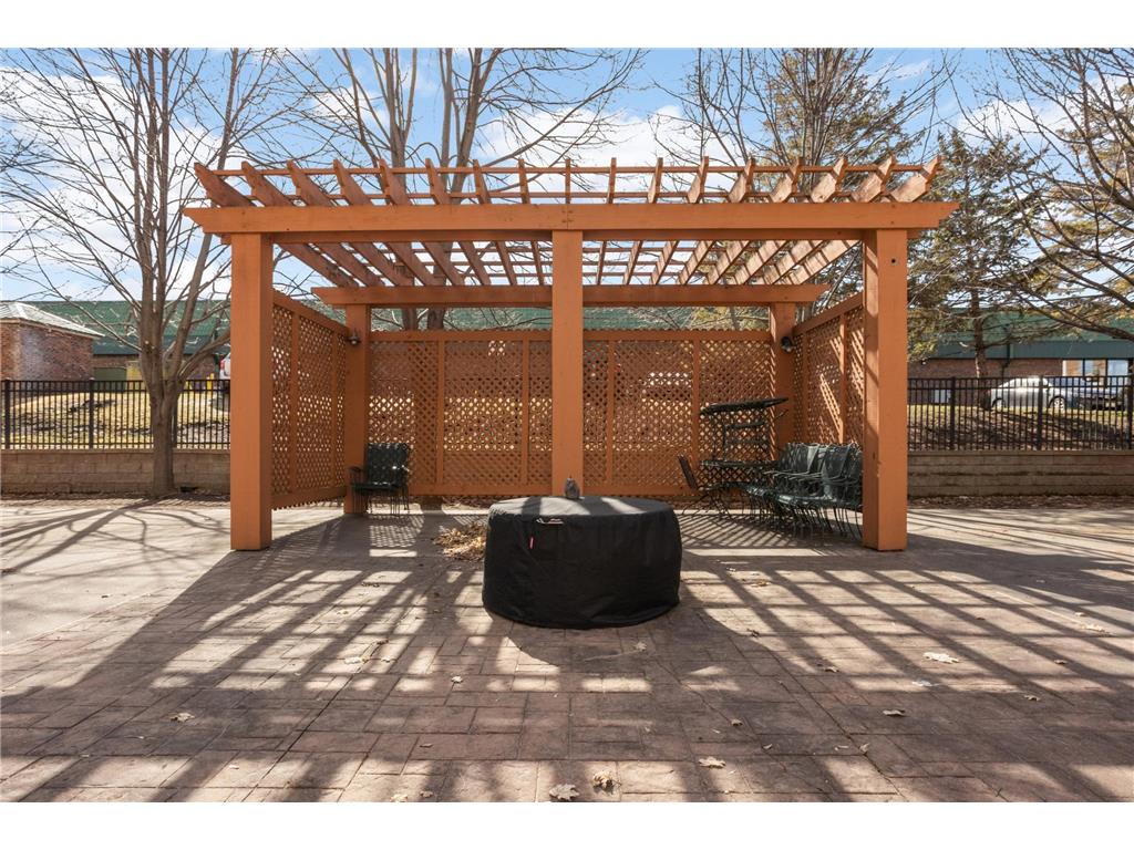 12501 Nicollet Avenue #401 Burnsville MN 55337 7032018 image40
