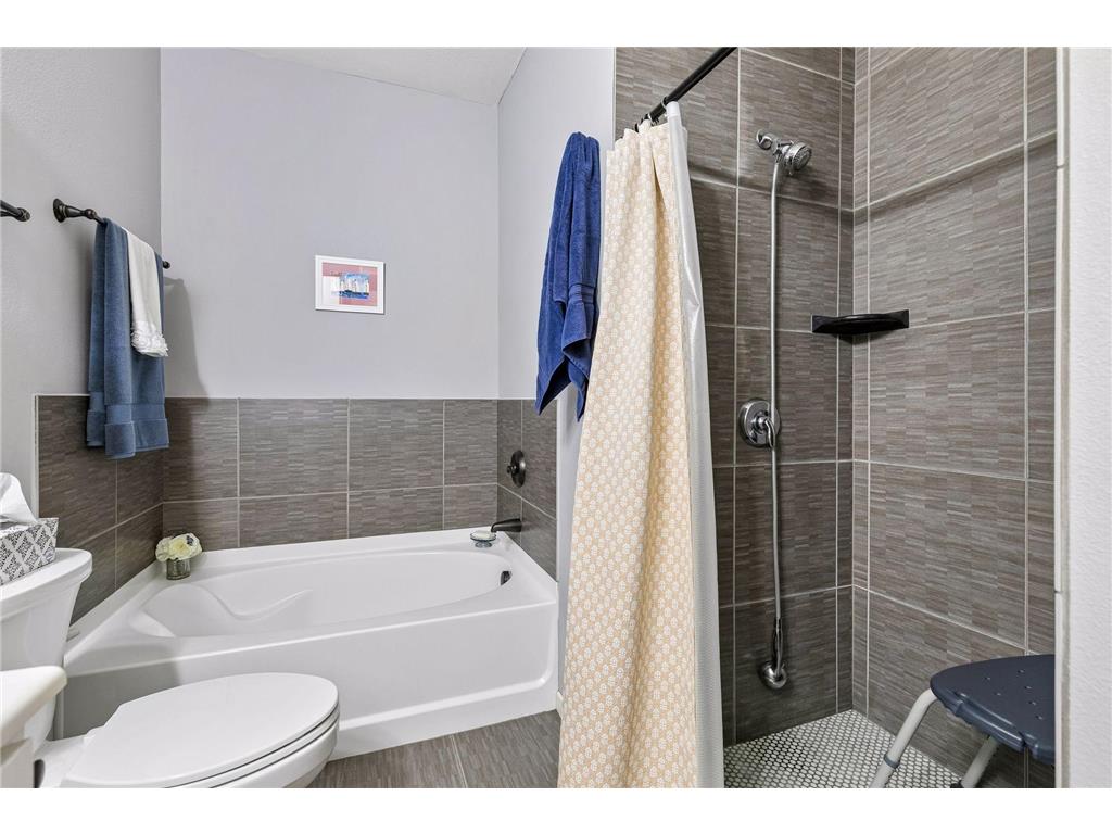 12501 Nicollet Avenue #409 Burnsville MN 55337 7081751 image26