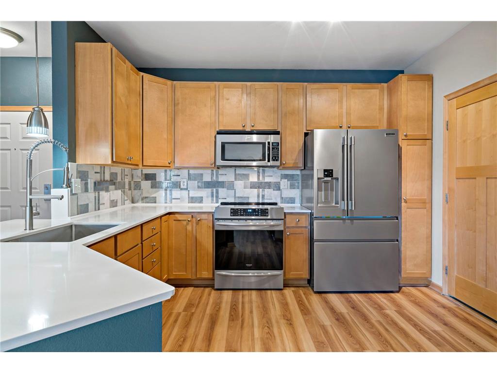 12501 Nicollet Avenue #417 Burnsville MN 55337 7044802 image1