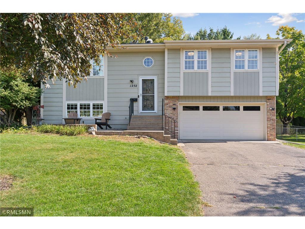 1252 Farrell Street N Maplewood MN 55119 6797509 image1