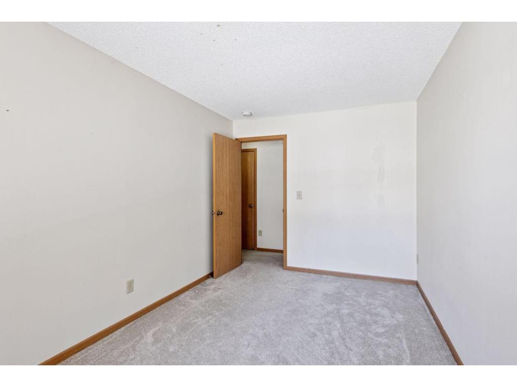 1252 Trailwood S Hopkins MN 55343 6763043 image15