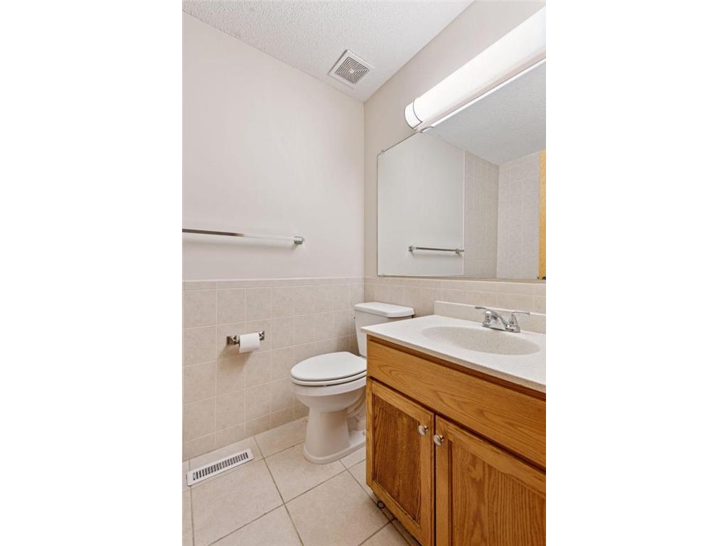 1252 Trailwood S Hopkins MN 55343 6763043 image16