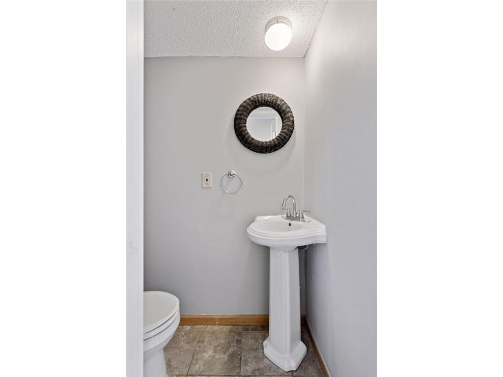 1252 Trailwood S Hopkins MN 55343 6763043 image9