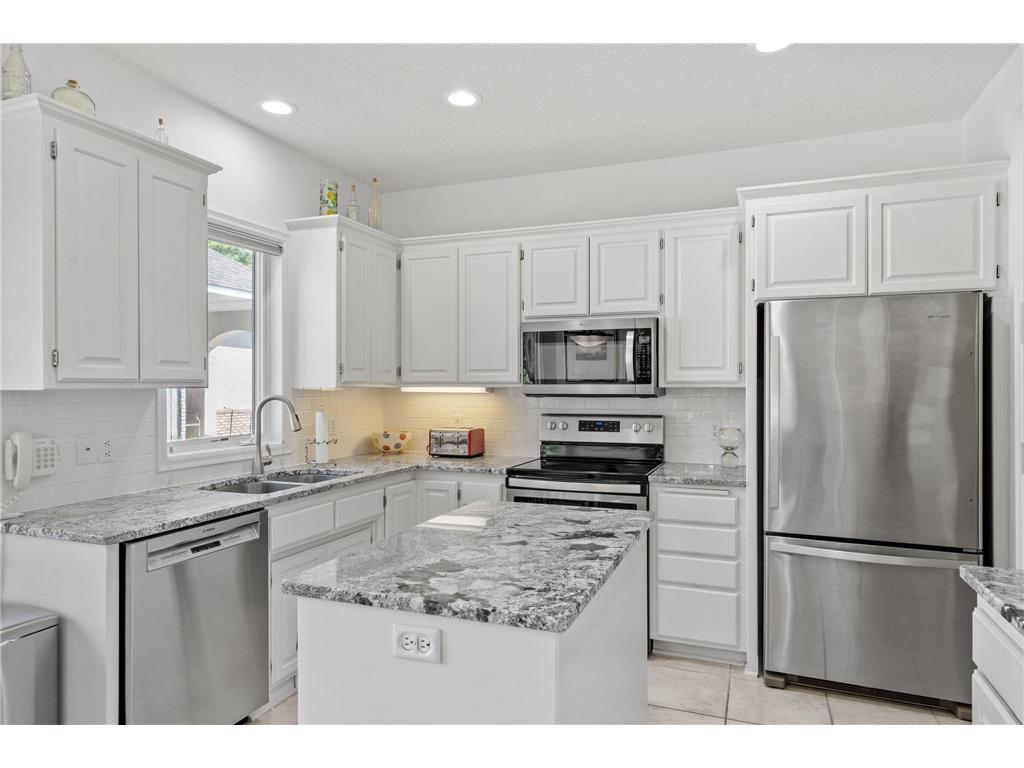 12525 42nd Avenue N Plymouth MN 55441 7083714 image13