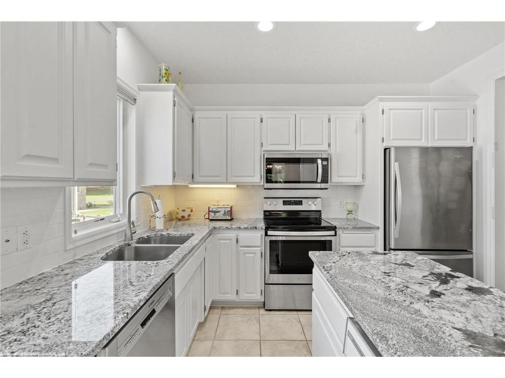 12525 42nd Avenue N Plymouth MN 55441 7083714 image16