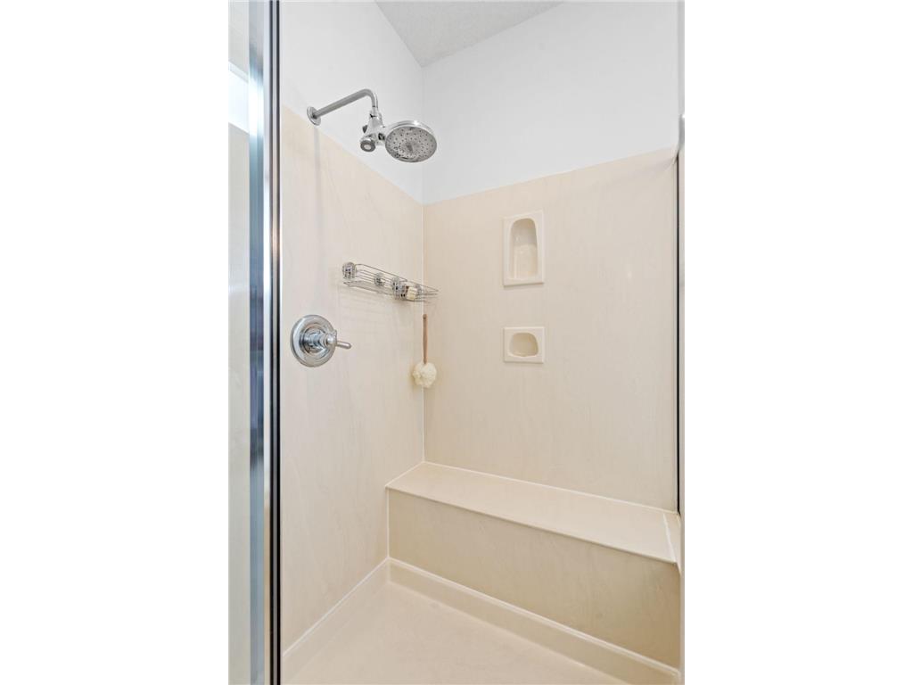 12525 42nd Avenue N Plymouth MN 55441 7083714 image25