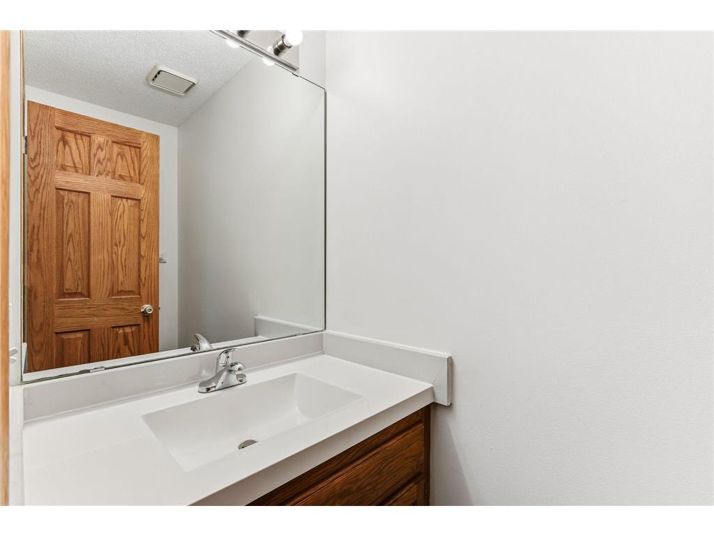 12525 Pinehurst Drive Burnsville MN 55337 7025476 image16