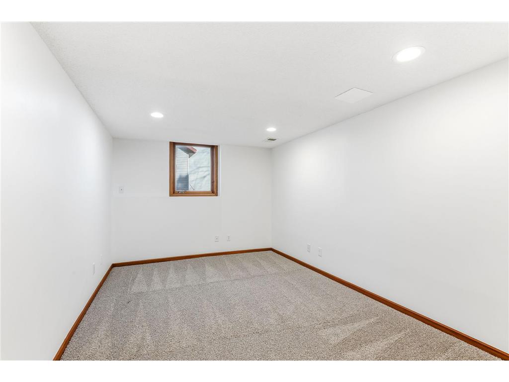 12525 Pinehurst Drive Burnsville MN 55337 7025476 image36