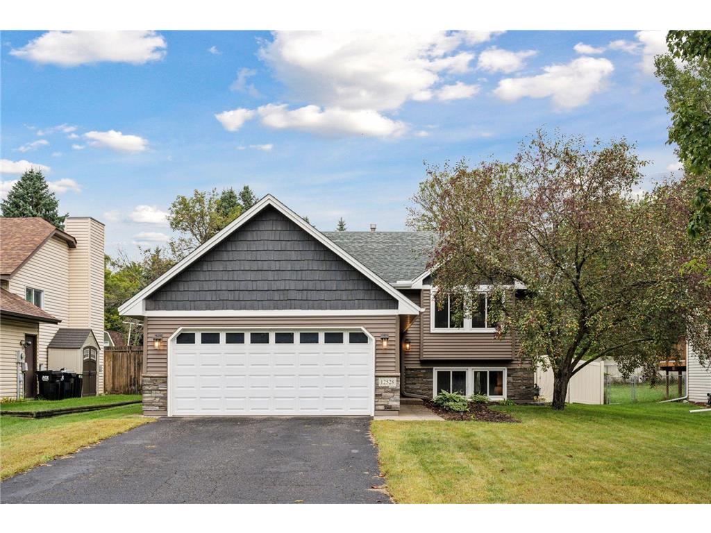 12528 Flintwood Street NW Coon Rapids MN 55448 6790463 image1