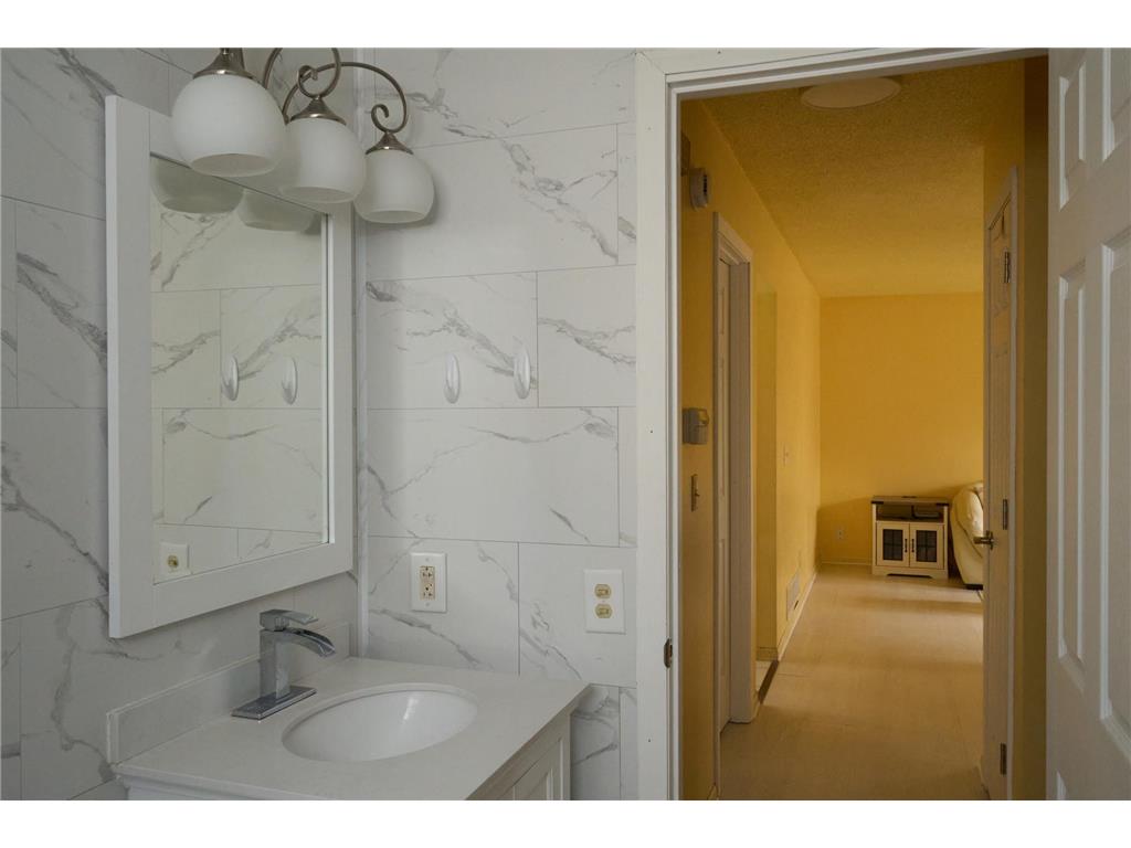 1253 Clark Street Saint Paul MN 55130 7051932 image16