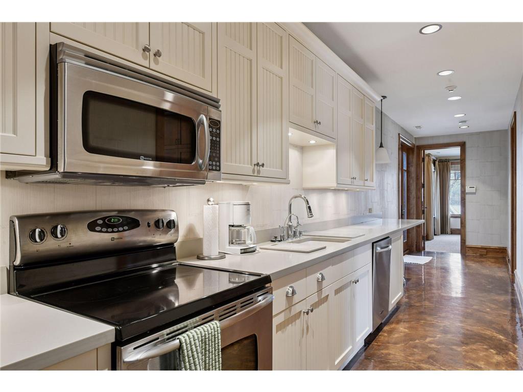 12535 Beach Circle Eden Prairie MN 55344 - Bryant 6813015 image64