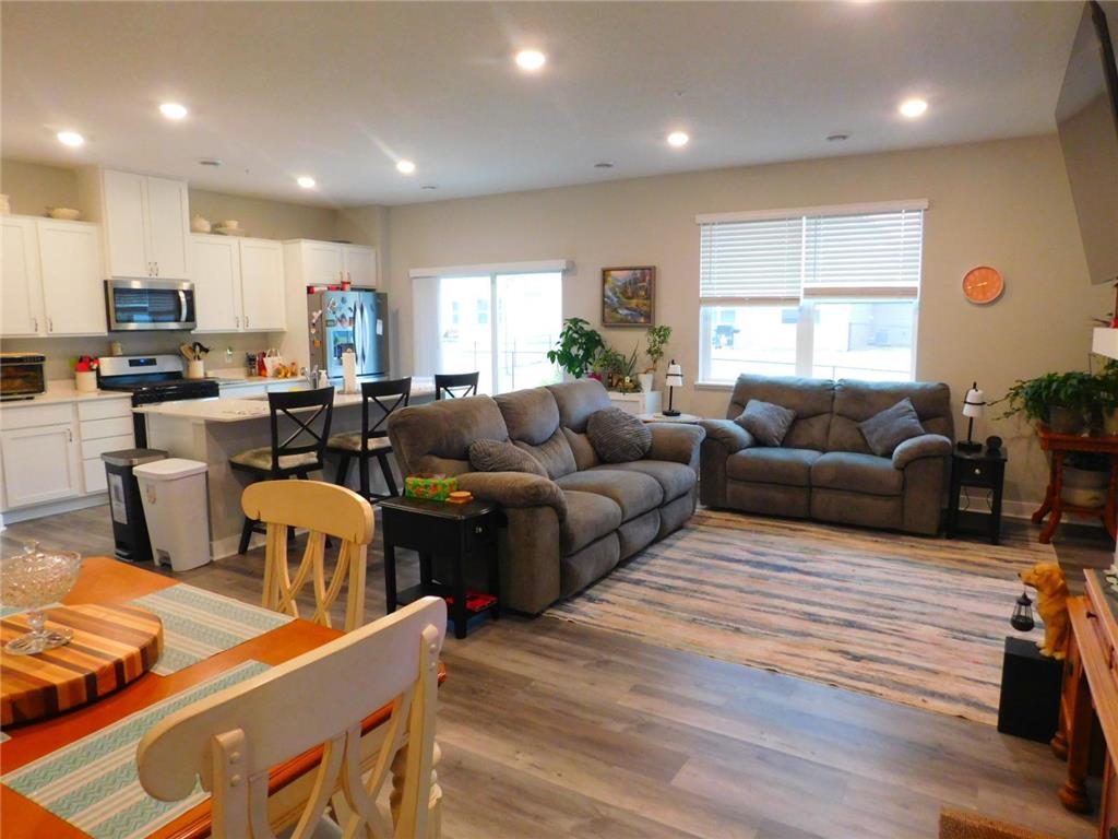 12536 Guadalcanal Circle NE #E Blaine MN 55449 7052734 image11