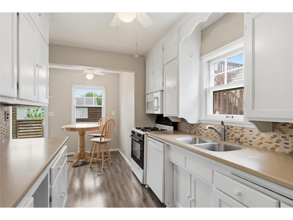 1254 Marion Street Saint Paul MN 55117 7063022 image10