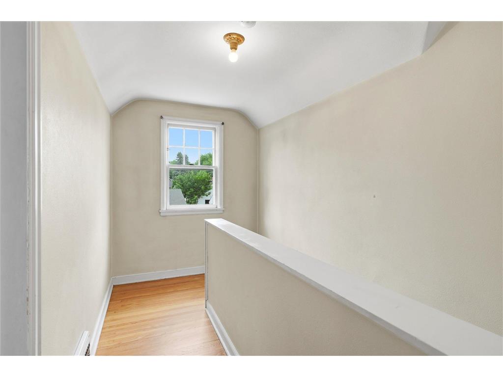 1254 Marion Street Saint Paul MN 55117 7063022 image17