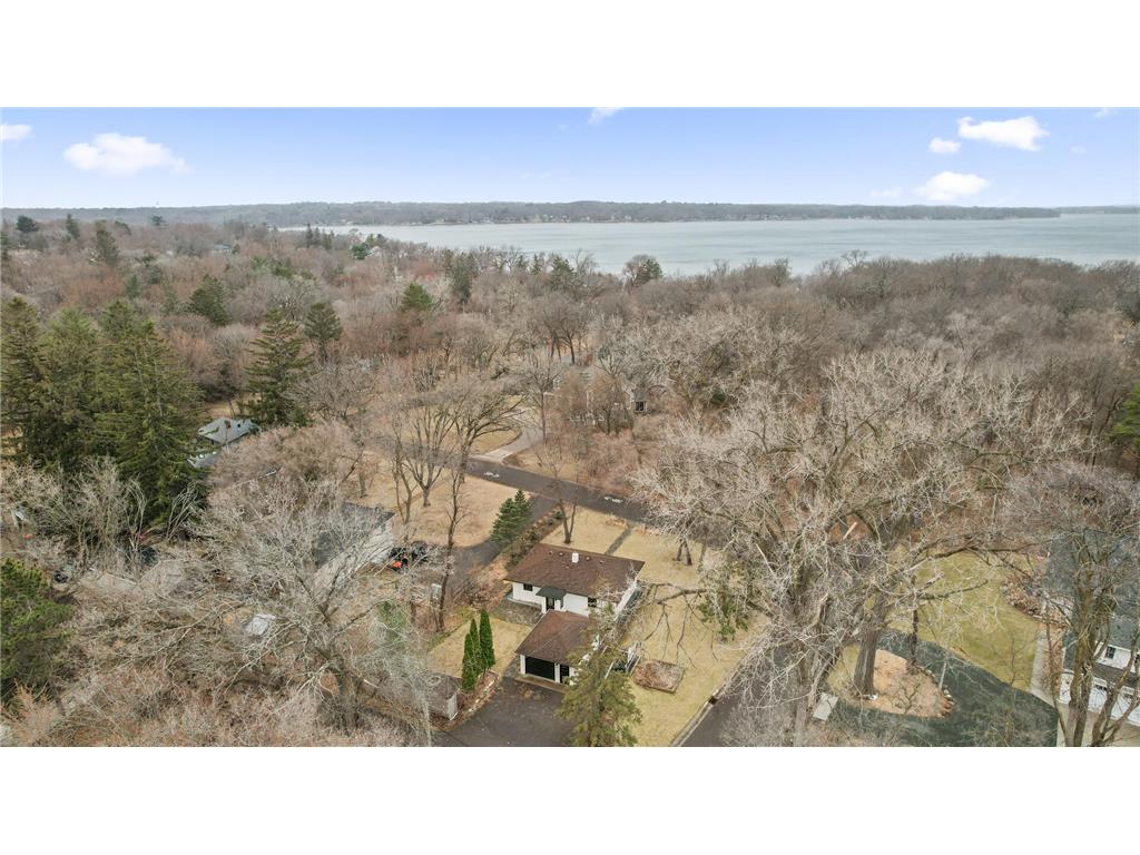 1254 Summit Avenue Mahtomedi MN 55115 - White Bear 6689060 image1