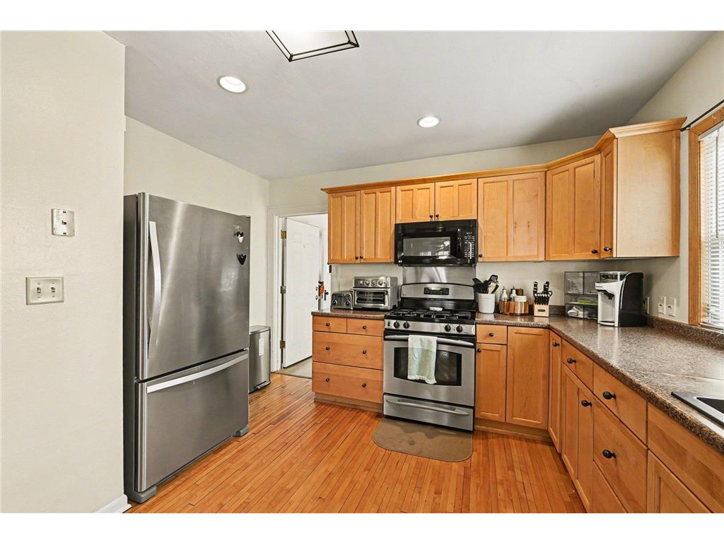 1254 Thomas Avenue Saint Paul MN 55104 7052892 image11