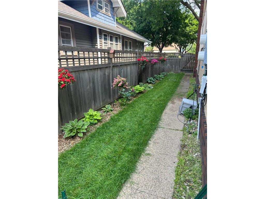 1254 Thomas Avenue Saint Paul MN 55104 7052892 image35