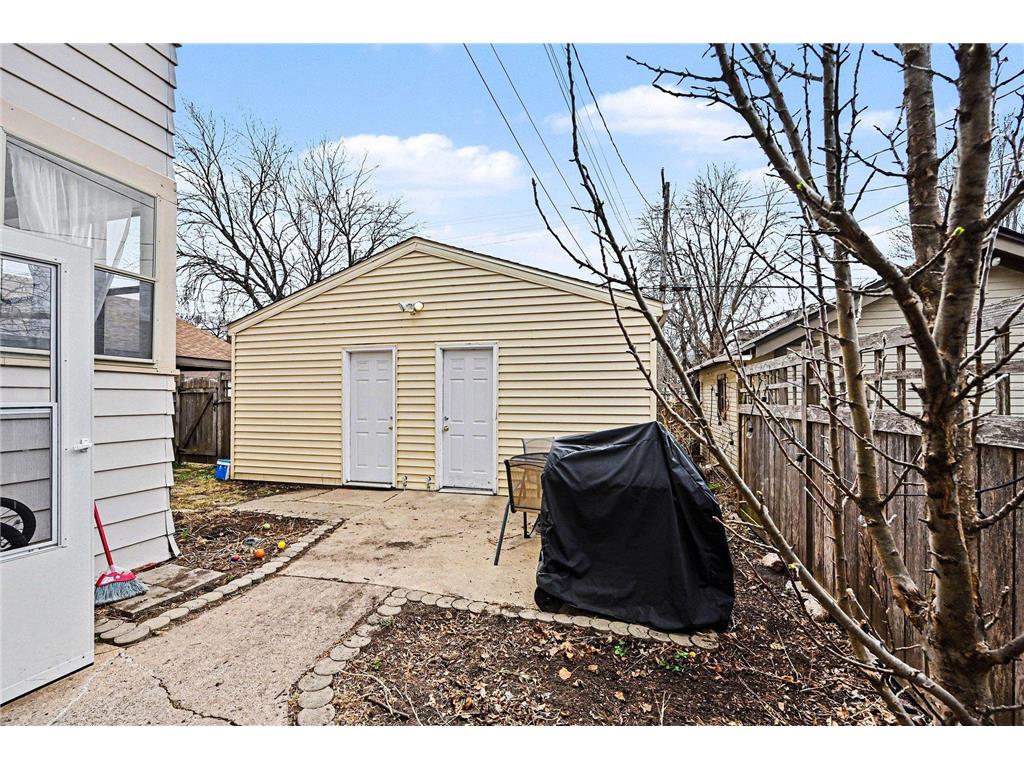 1254 Thomas Avenue Saint Paul MN 55104 7052892 image36
