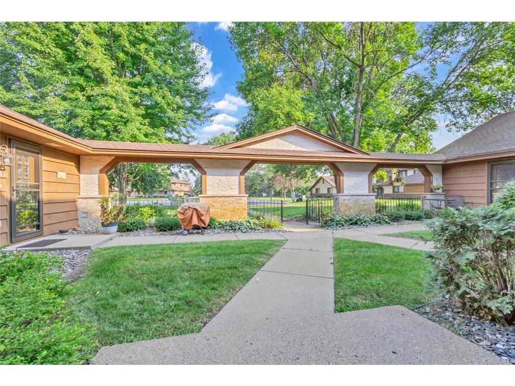 12540 Alder Street NW Coon Rapids MN 55448 6577004 image1