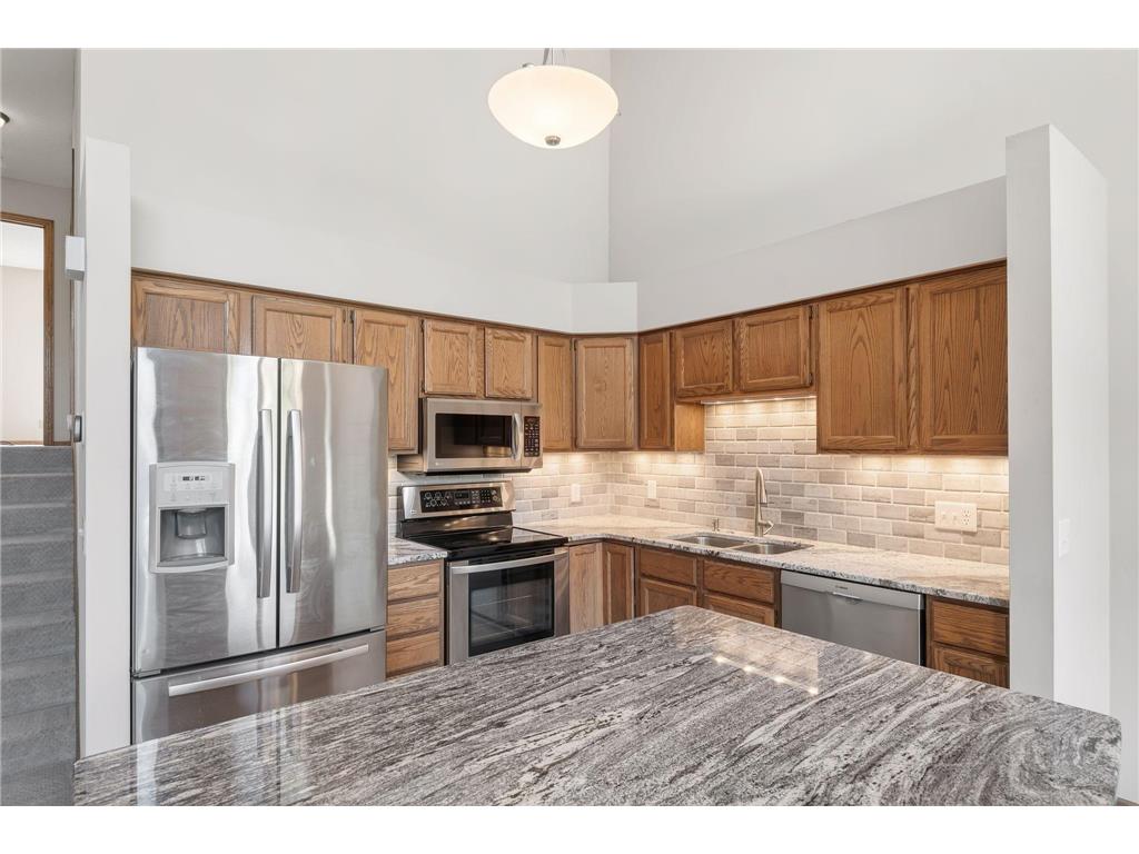 12548 Parkwood Drive Burnsville MN 55337 7062948 image13