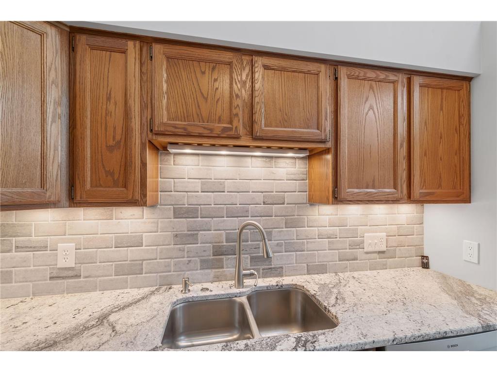 12548 Parkwood Drive Burnsville MN 55337 7062948 image14