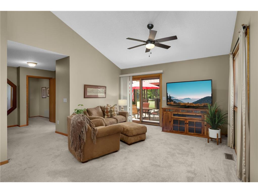 1255 Doe Circle White Bear Twp MN 55110 7064041 image16