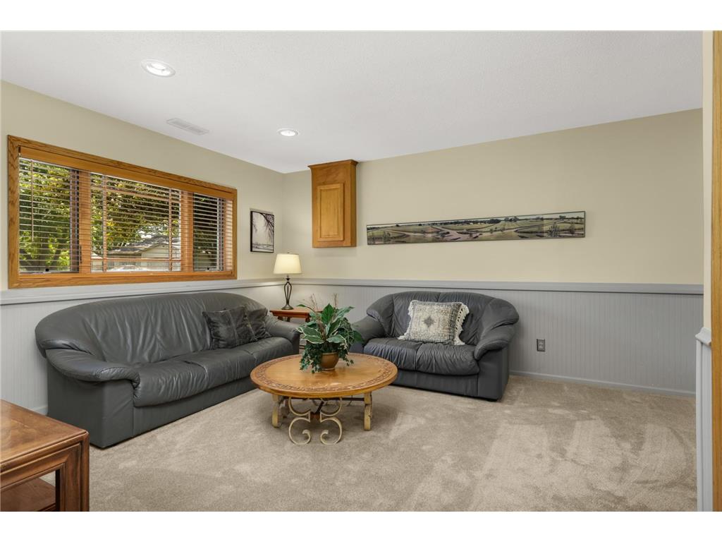 1255 Doe Circle White Bear Twp MN 55110 7064041 image27