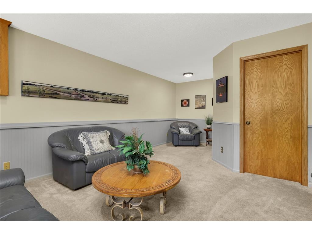 1255 Doe Circle White Bear Twp MN 55110 7064041 image28