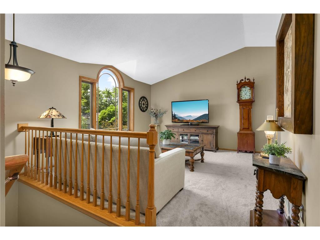 1255 Doe Circle White Bear Twp MN 55110 7064041 image4