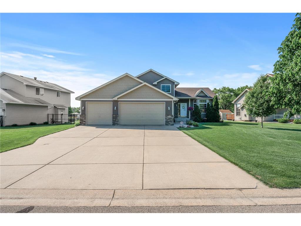 12556 Goodhue Street NE Blaine MN 55449 6527043 image1