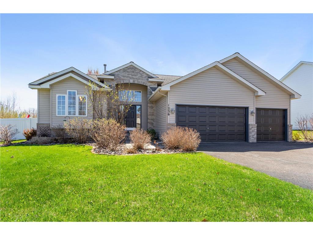 1256 15th Avenue SE Forest Lake MN 55025 7062077 image1
