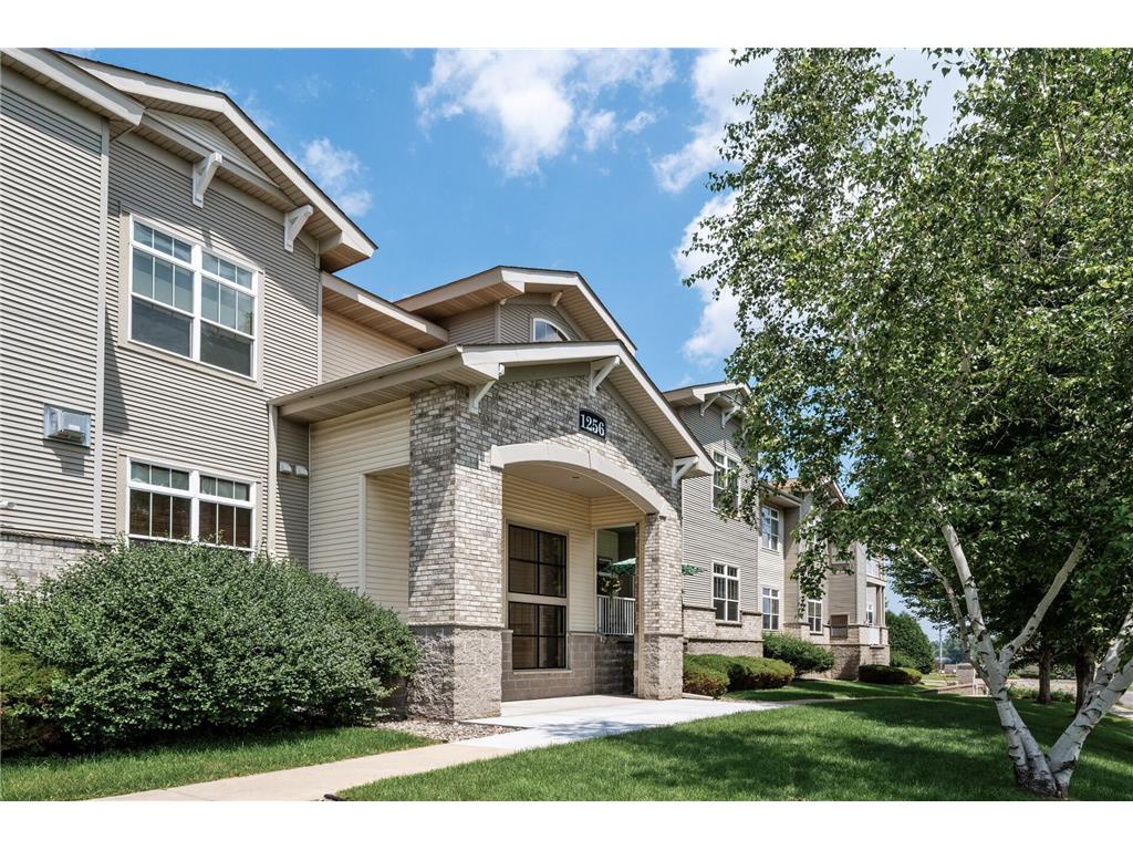 1256 County Road D E #103 Maplewood MN 55109 6744268 image1
