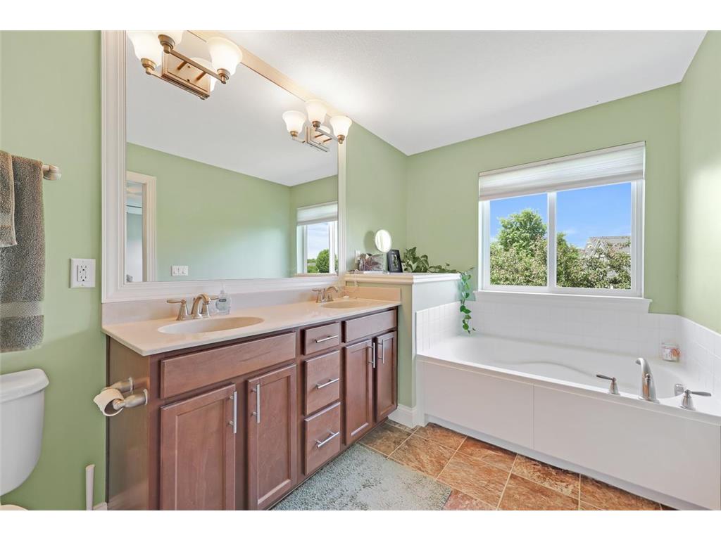 12563 Okinawa Circle NE #B Blaine MN 55449 7092646 image18