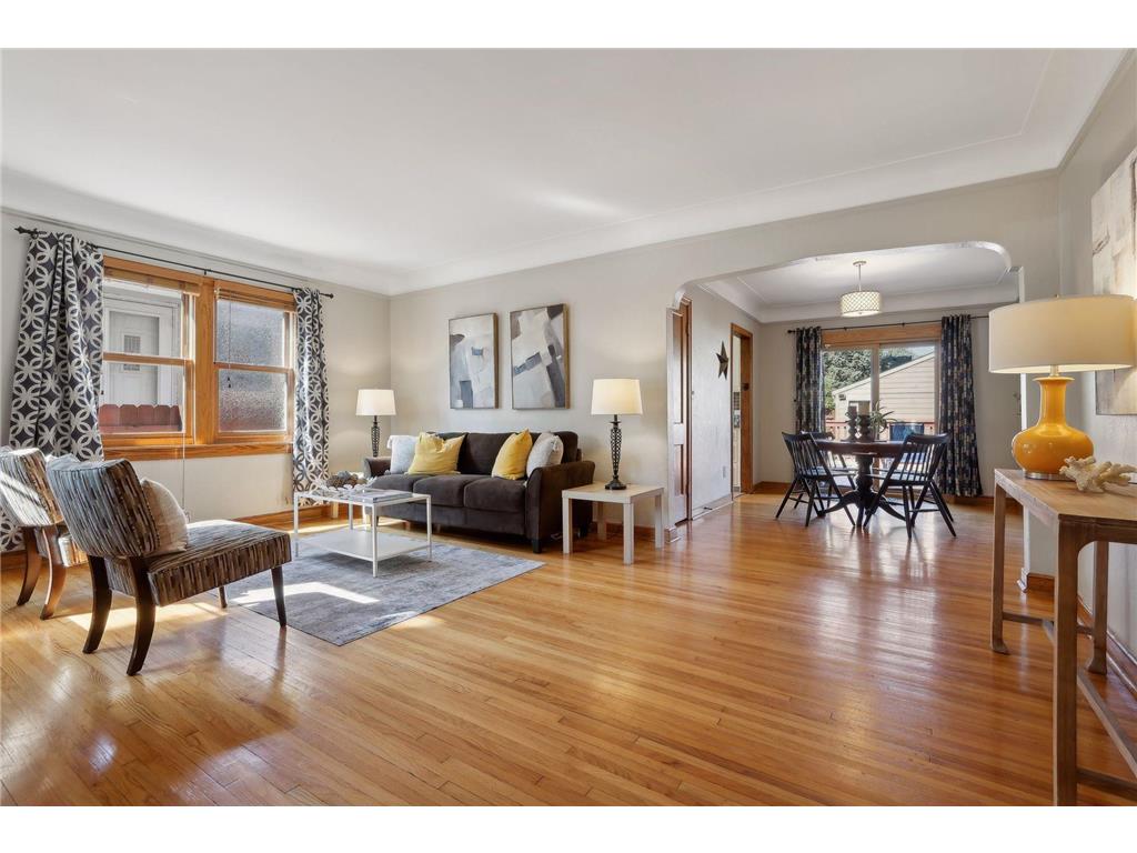 1257 5th Street E Saint Paul MN 55106 6615918 image1