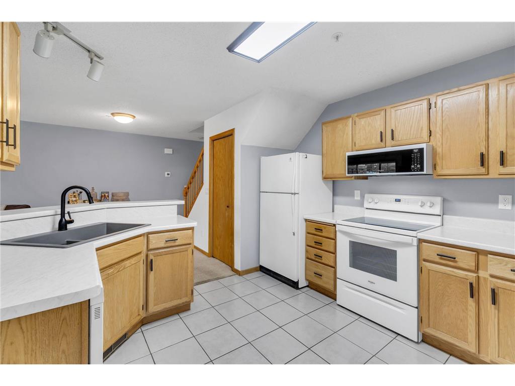 1257 Birch Court #7 White Bear Lake MN 55110 7087969 image8