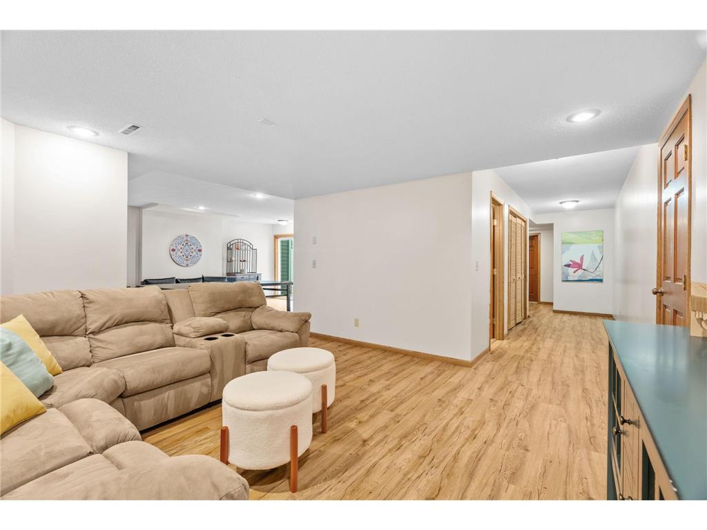 1257 Donegal Alcove Woodbury MN 55125 7085523 image46