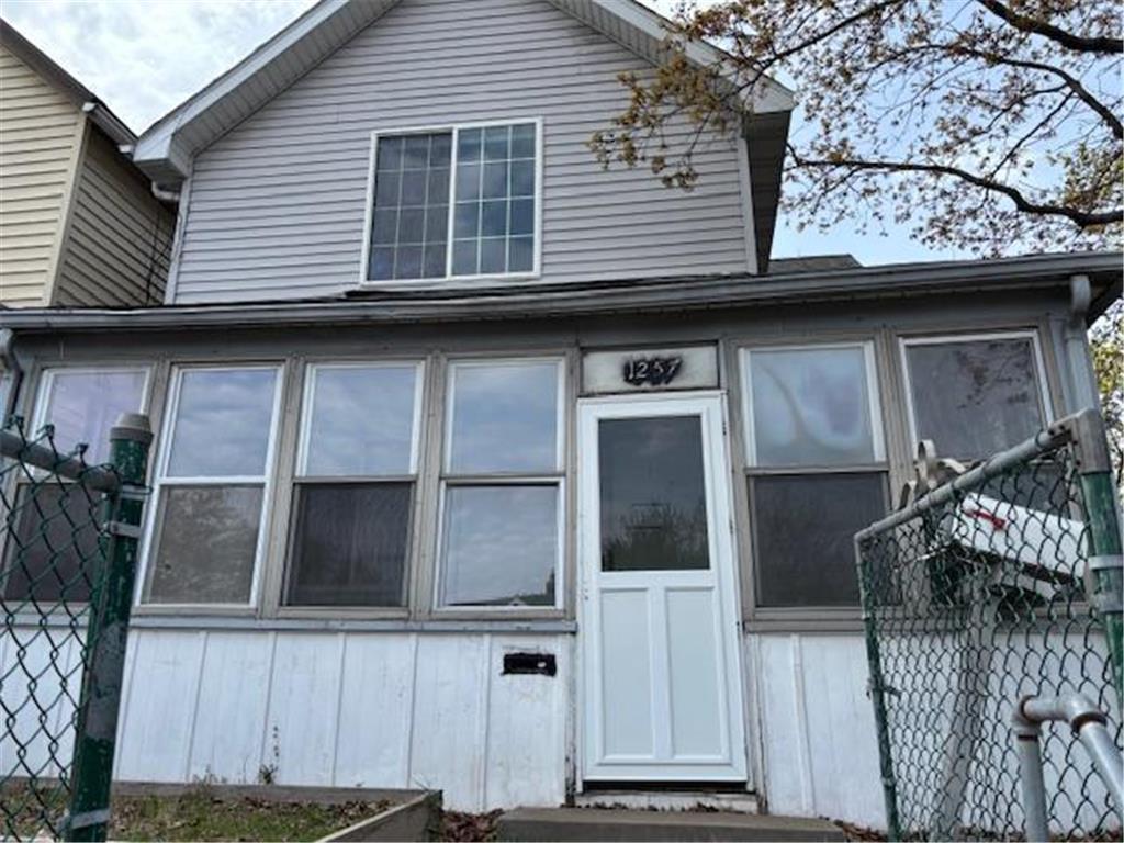 1257 Rice Street Saint Paul MN 55117 7064168 image2