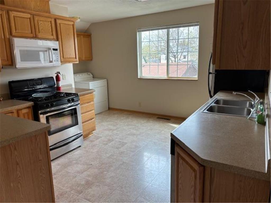 1257 Rice Street Saint Paul MN 55117 7064168 image26