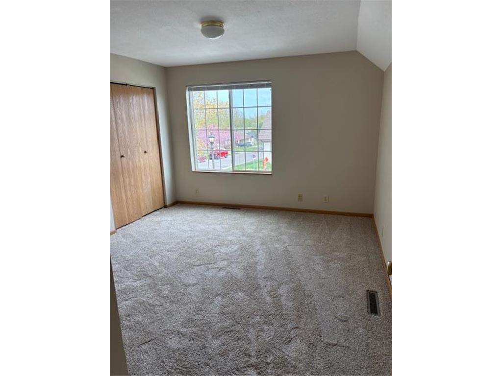 1257 Rice Street Saint Paul MN 55117 7064168 image30