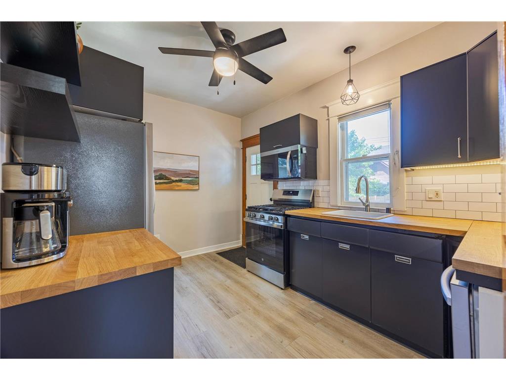 1257 Selby Avenue Saint Paul MN 55104 7082800 image18