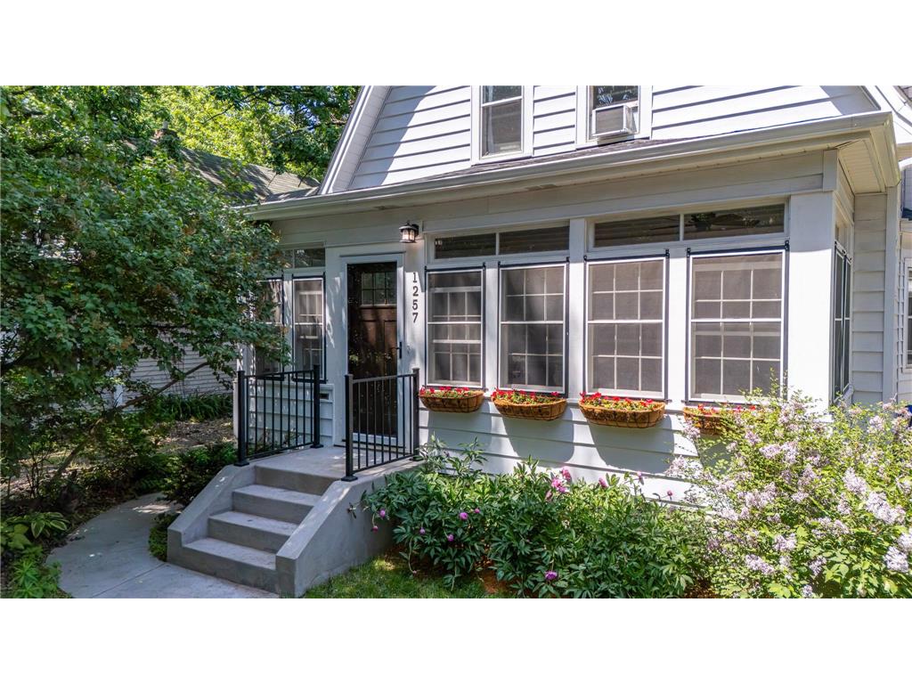 1257 Selby Avenue Saint Paul MN 55104 7082800 image2