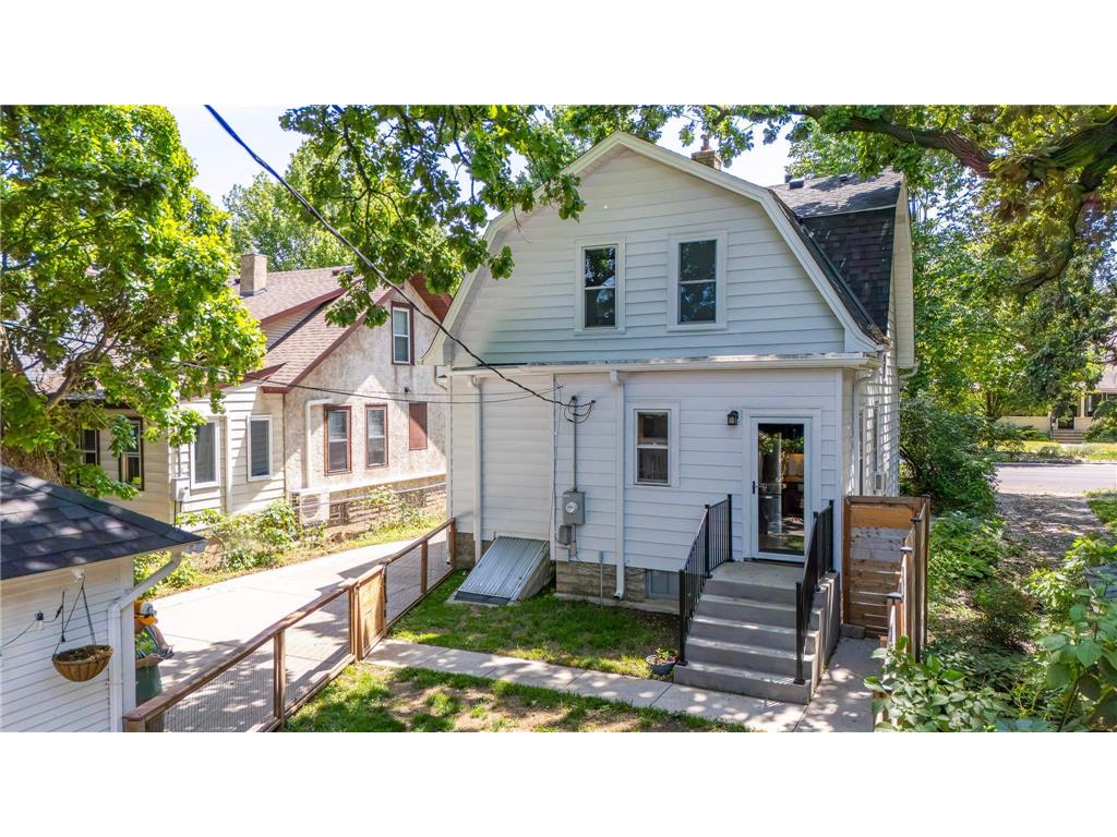 1257 Selby Avenue Saint Paul MN 55104 7082800 image31