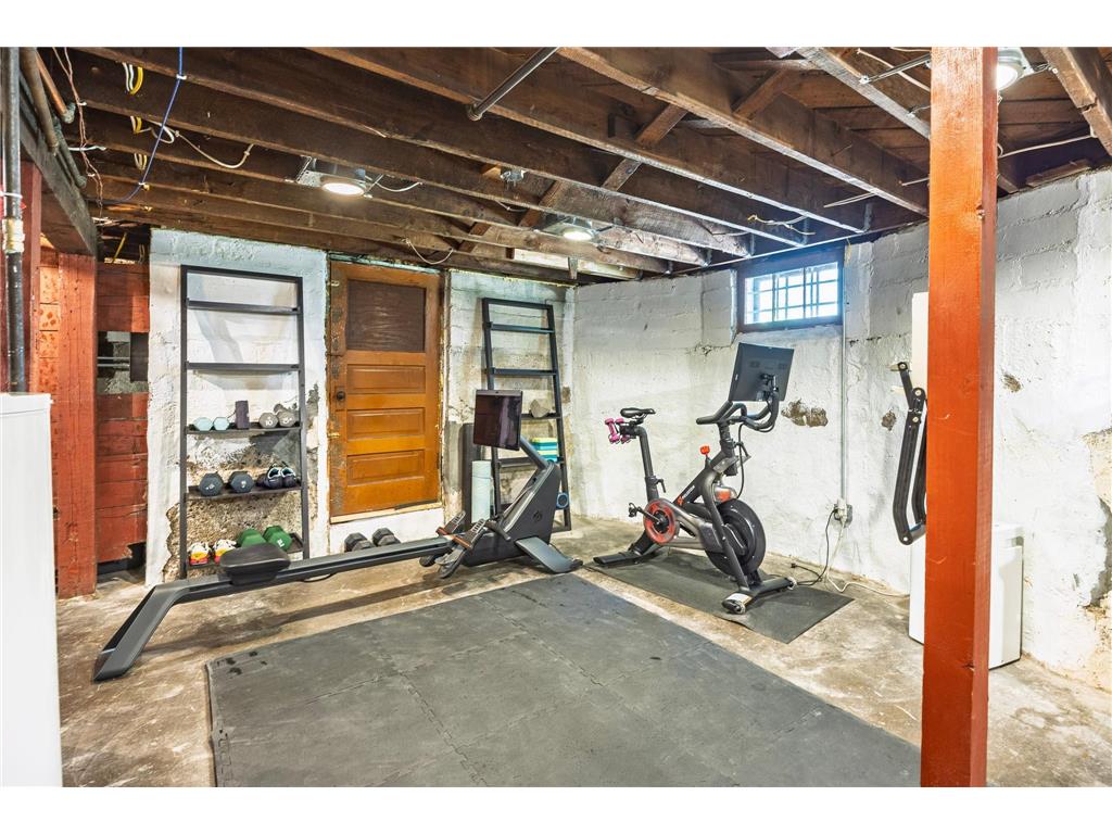 1257 Selby Avenue Saint Paul MN 55104 7082800 image36