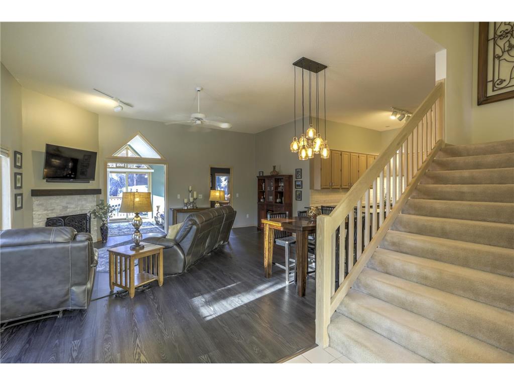 12572 Parkwood Drive Burnsville MN 55337 6346316 image1