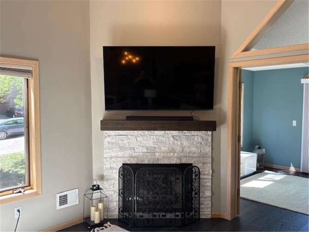 12572 Parkwood Drive Burnsville MN 55337 7076087 image3